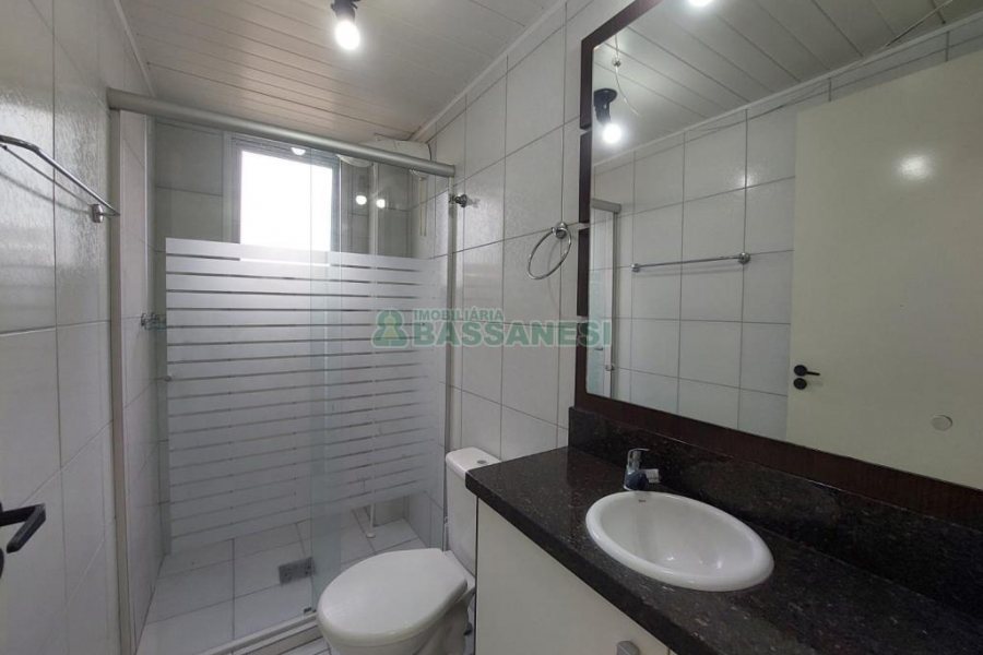 Apto Mobiliado com 52m², 2 dormitórios, 1 vaga, no bairro Diamantino em Caxias do Sul para Alugar