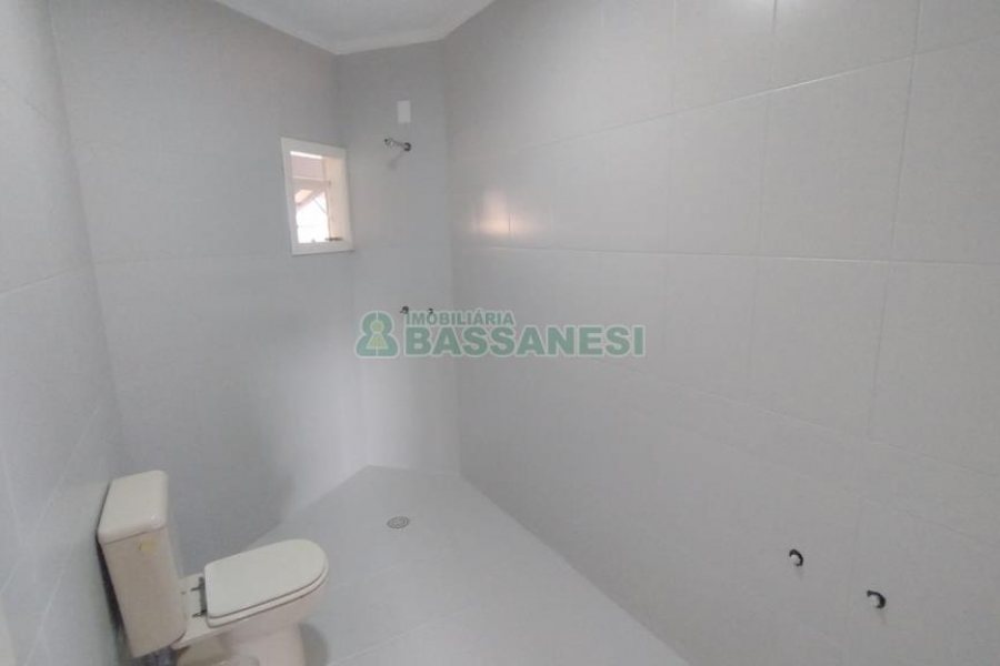 Casa com 148m², 3 dormitórios, 2 vagas, no bairro Santa Corona em Caxias do Sul para Comprar