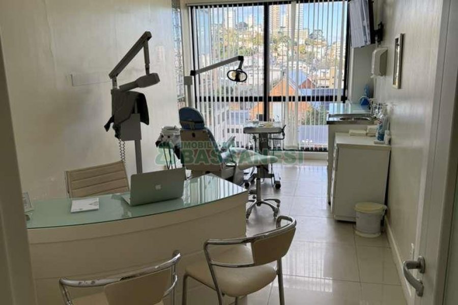 Sala com 75m², no bairro Lourdes em Caxias do Sul para Comprar