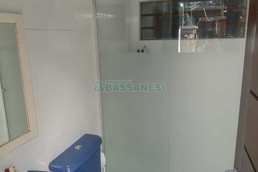 Casa com 301m², 6 dormitórios, 2 vagas, no bairro Ana Rech em Caxias do Sul para Comprar