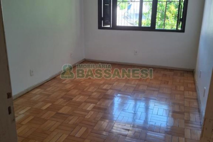 Apartamento com 89m², 2 dormitórios, 1 vaga, no bairro Marechal Floriano em Caxias do Sul para Alugar