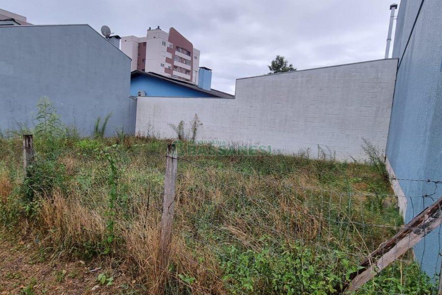 Terreno, no bairro Santa Lúcia em Caxias do Sul para Comprar