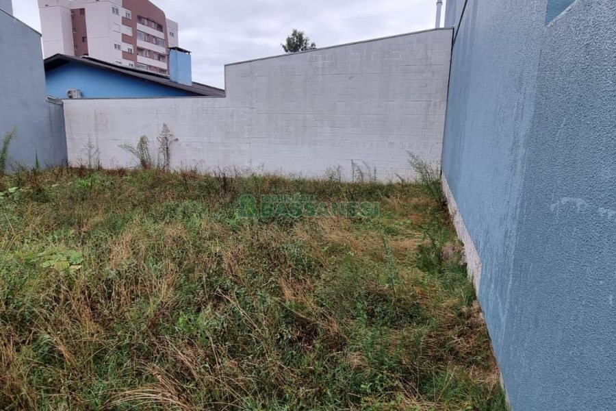 Terreno, no bairro Santa Lúcia em Caxias do Sul para Comprar
