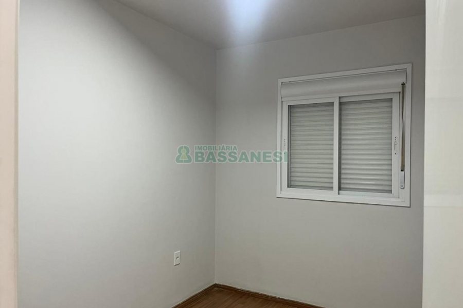 Apartamento com 52m², 2 dormitórios, 1 vaga, no bairro Belo Horizonte em Caxias do Sul para Alugar