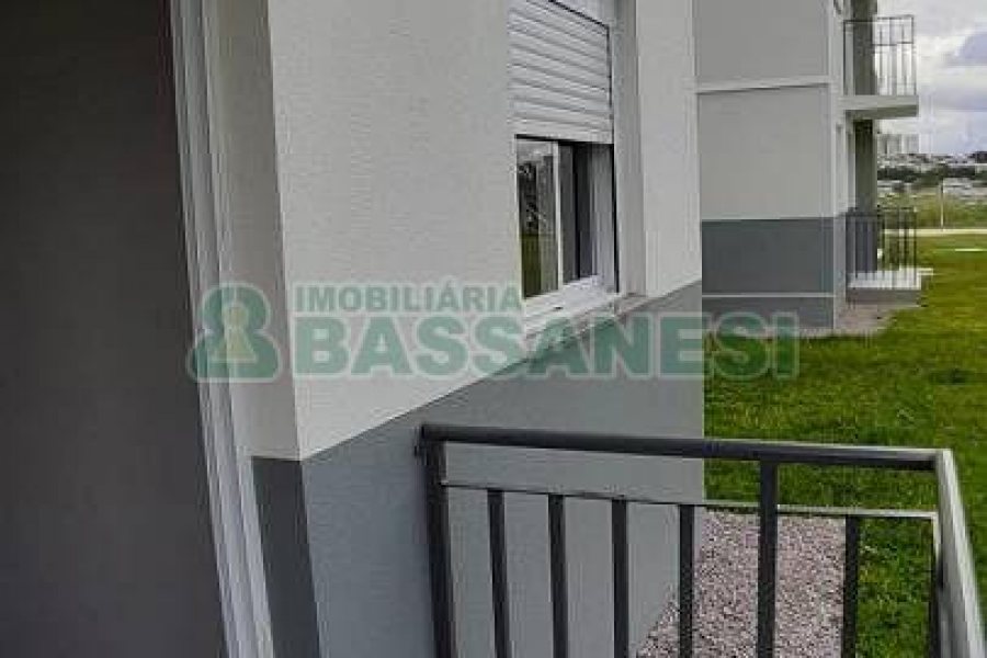 Apartamento com 52m², 2 dormitórios, 1 vaga, no bairro Belo Horizonte em Caxias do Sul para Alugar