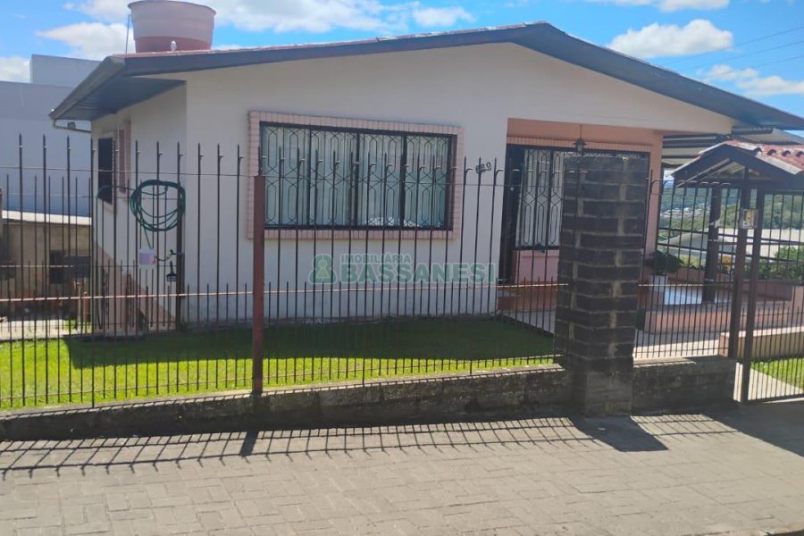 Casa com 160m², 3 dormitórios, 1 vaga, no bairro Jardim Eldorado em Caxias do Sul para Comprar