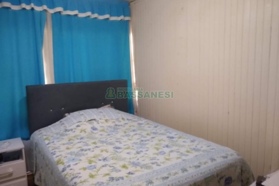 Casa com 160m², 3 dormitórios, 1 vaga, no bairro Jardim Eldorado em Caxias do Sul para Comprar