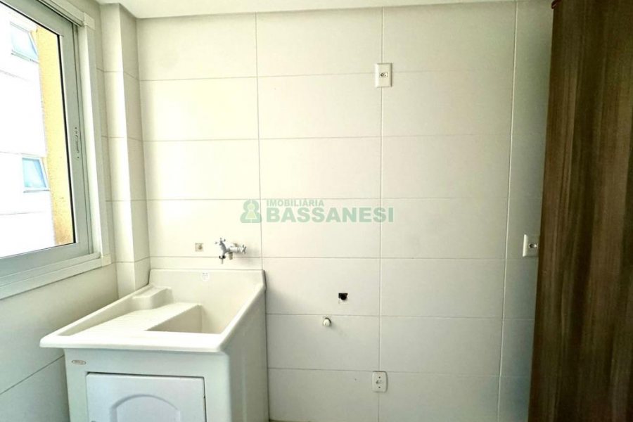 Apartamento com 75m², 2 dormitórios, 2 vagas, no bairro Villagio Iguatemi em Caxias do Sul para Comprar