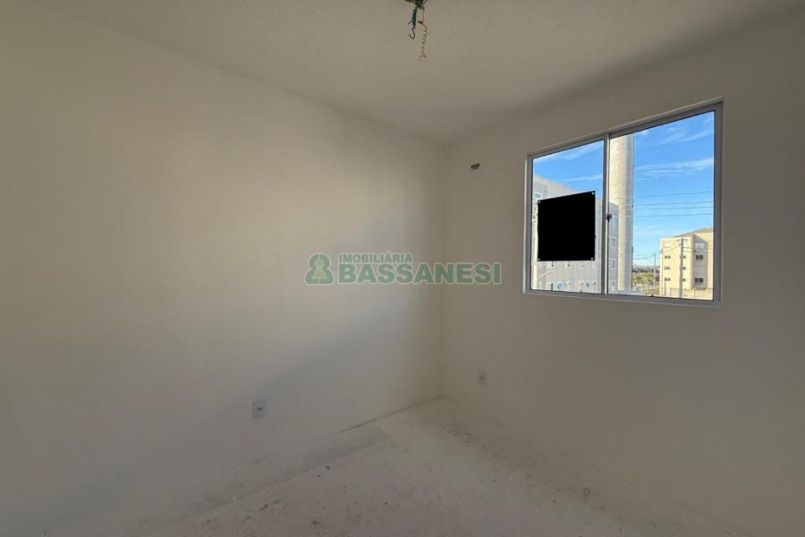 Apartamento com 38m², 2 dormitórios, 1 vaga, no bairro Desvio Rizzo em Caxias do Sul para Comprar