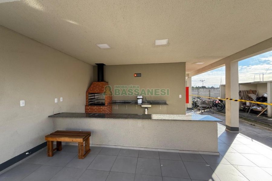 Apartamento com 38m², 2 dormitórios, 1 vaga, no bairro Desvio Rizzo em Caxias do Sul para Comprar