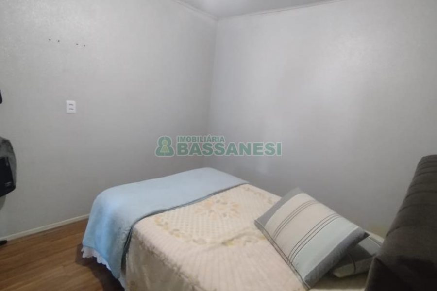 Casa com 301m², 3 dormitórios, 2 vagas, no bairro Vila Verde em Caxias do Sul para Comprar