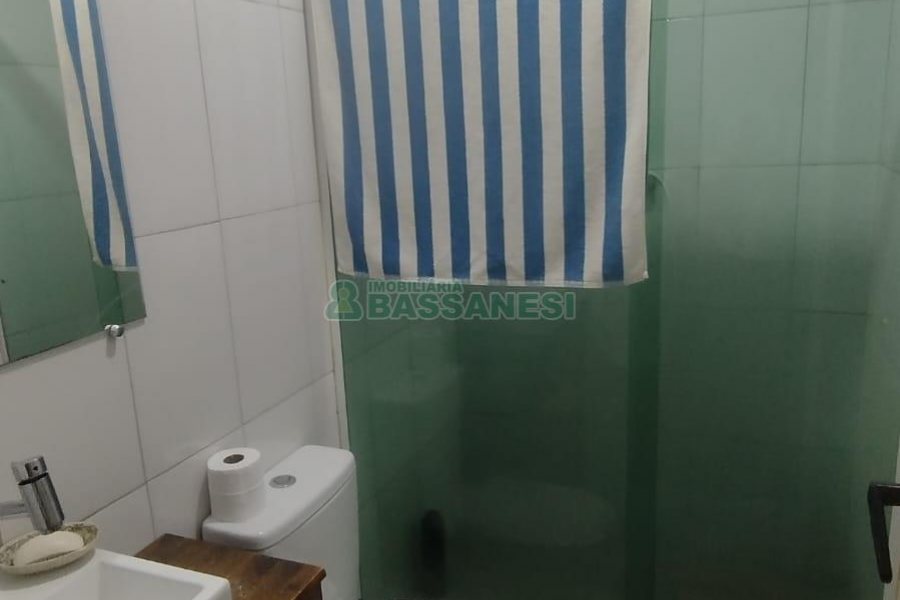 Casa com 301m², 3 dormitórios, 2 vagas, no bairro Vila Verde em Caxias do Sul para Comprar