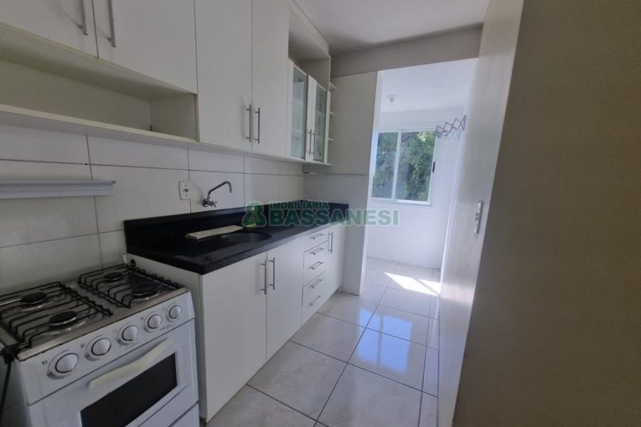 Apartamento com 48m², 2 dormitórios, 1 vaga, no bairro Cidade Nova em Caxias do Sul para Alugar