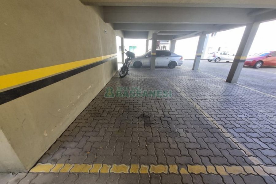 Apartamento com 48m², 2 dormitórios, 1 vaga, no bairro Cidade Nova em Caxias do Sul para Alugar