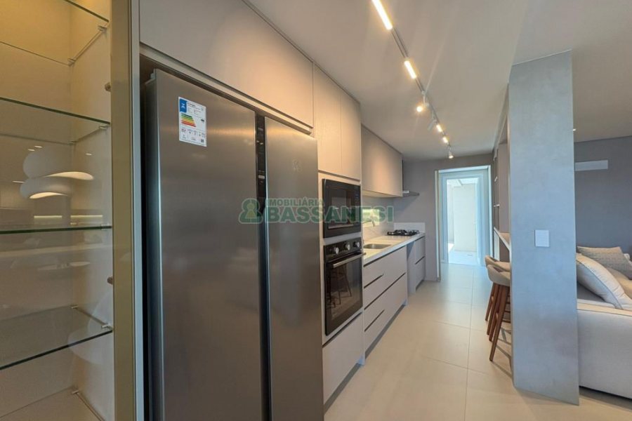 Apartamento com 129m², 3 dormitórios, 2 vagas, no bairro Petrópolis em Caxias do Sul para Comprar