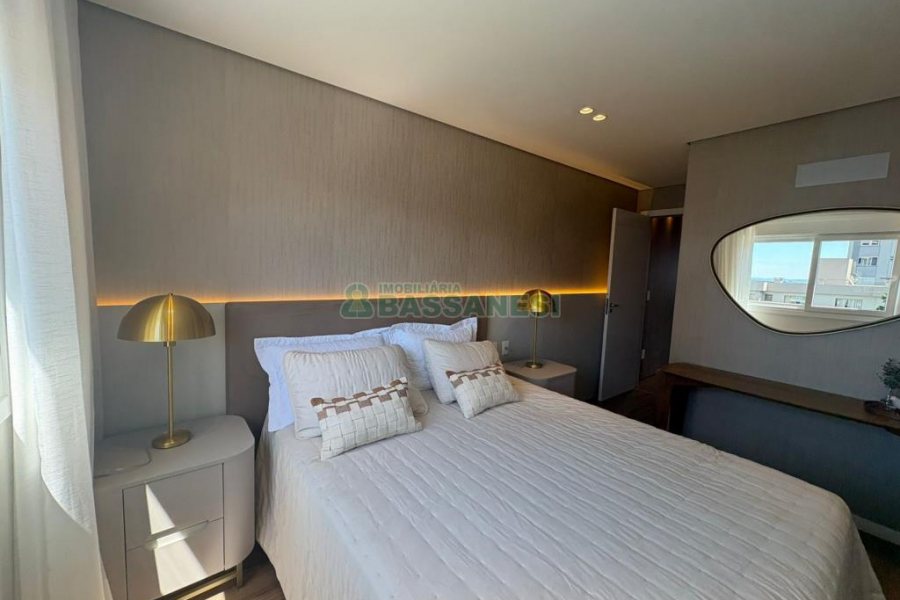 Apartamento com 129m², 3 dormitórios, 2 vagas, no bairro Petrópolis em Caxias do Sul para Comprar