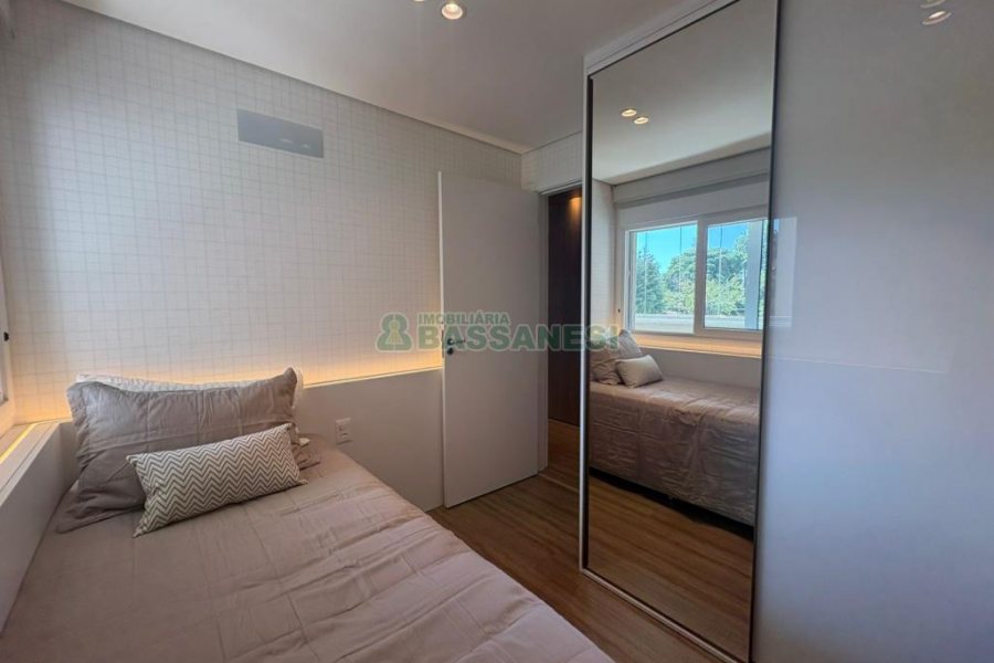 Apartamento com 129m², 3 dormitórios, 2 vagas, no bairro Petrópolis em Caxias do Sul para Comprar