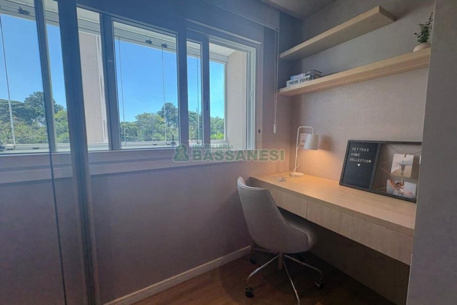 Apartamento com 129m², 3 dormitórios, 2 vagas, no bairro Petrópolis em Caxias do Sul para Comprar