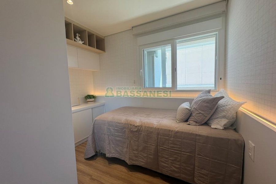 Apartamento com 129m², 3 dormitórios, 2 vagas, no bairro Petrópolis em Caxias do Sul para Comprar