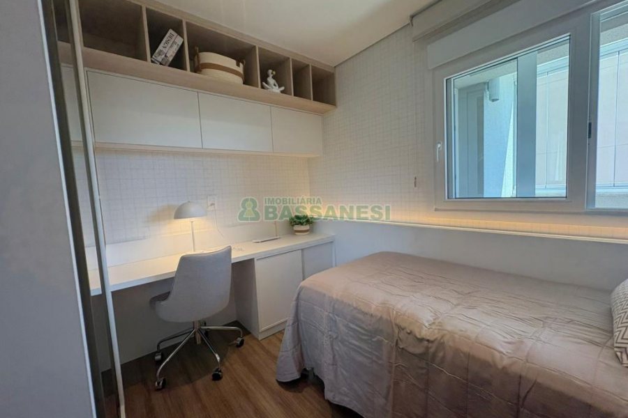 Apartamento com 129m², 3 dormitórios, 2 vagas, no bairro Petrópolis em Caxias do Sul para Comprar
