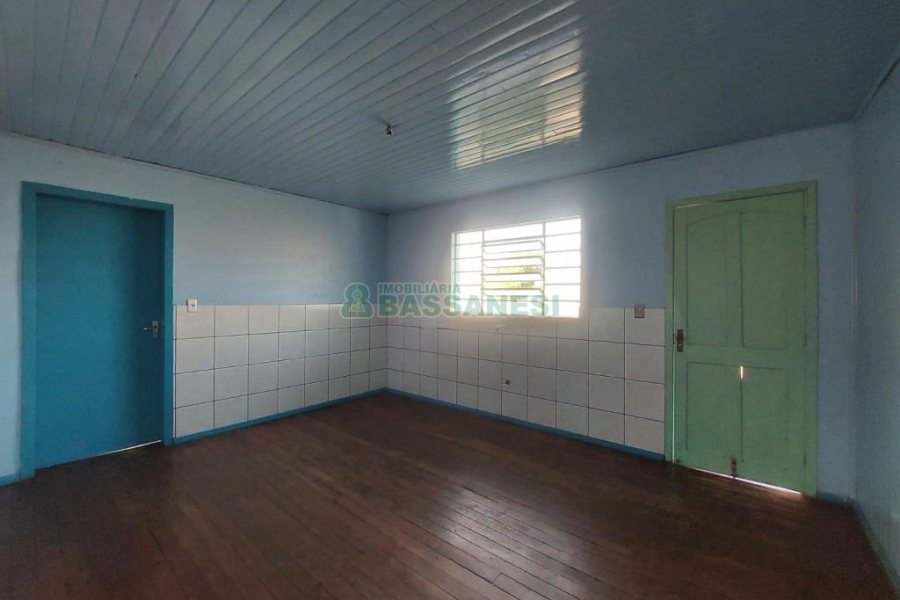 Casa com 80m², 3 dormitórios, no bairro Santa Lúcia em Caxias do Sul para Alugar