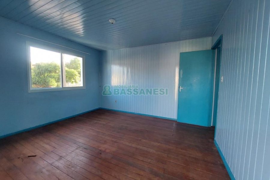 Casa com 80m², 3 dormitórios, no bairro Santa Lúcia em Caxias do Sul para Alugar