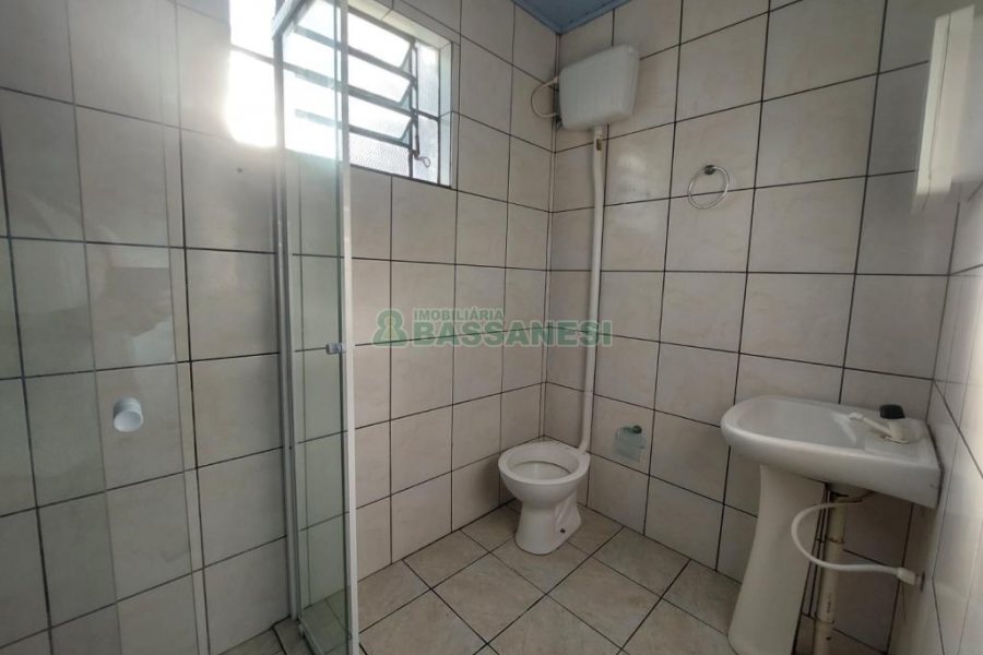 Casa com 80m², 3 dormitórios, no bairro Santa Lúcia em Caxias do Sul para Alugar