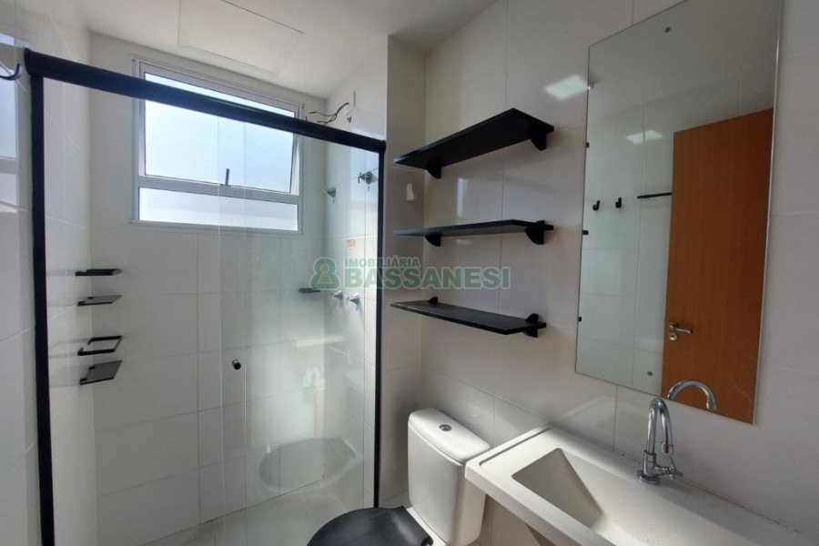 Apartamento com 45m², 2 dormitórios, 1 vaga, no bairro Panazzolo em Caxias do Sul para Alugar