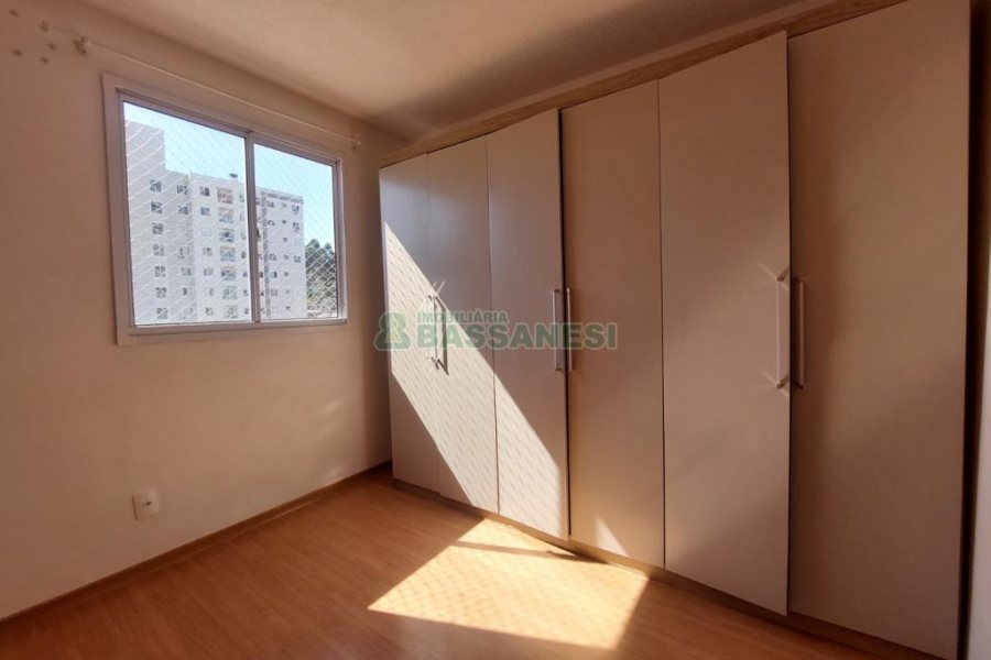 Apartamento com 45m², 2 dormitórios, 1 vaga, no bairro Panazzolo em Caxias do Sul para Alugar