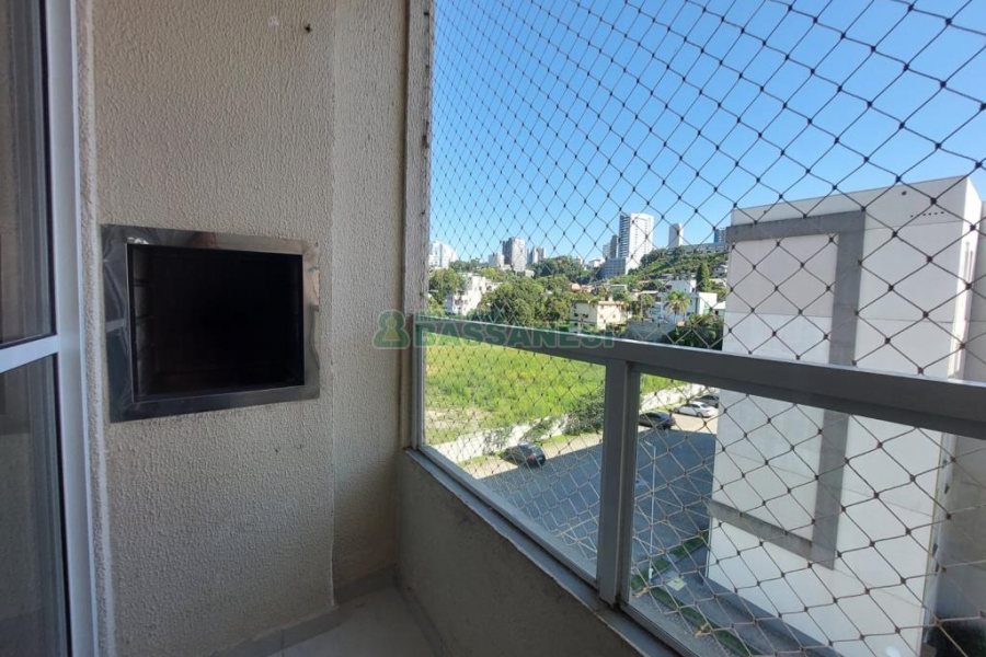 Apartamento com 45m², 2 dormitórios, 1 vaga, no bairro Panazzolo em Caxias do Sul para Alugar
