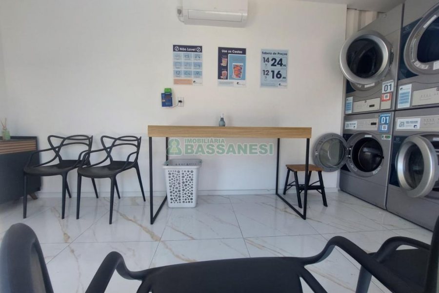Apartamento com 45m², 2 dormitórios, 1 vaga, no bairro Panazzolo em Caxias do Sul para Alugar