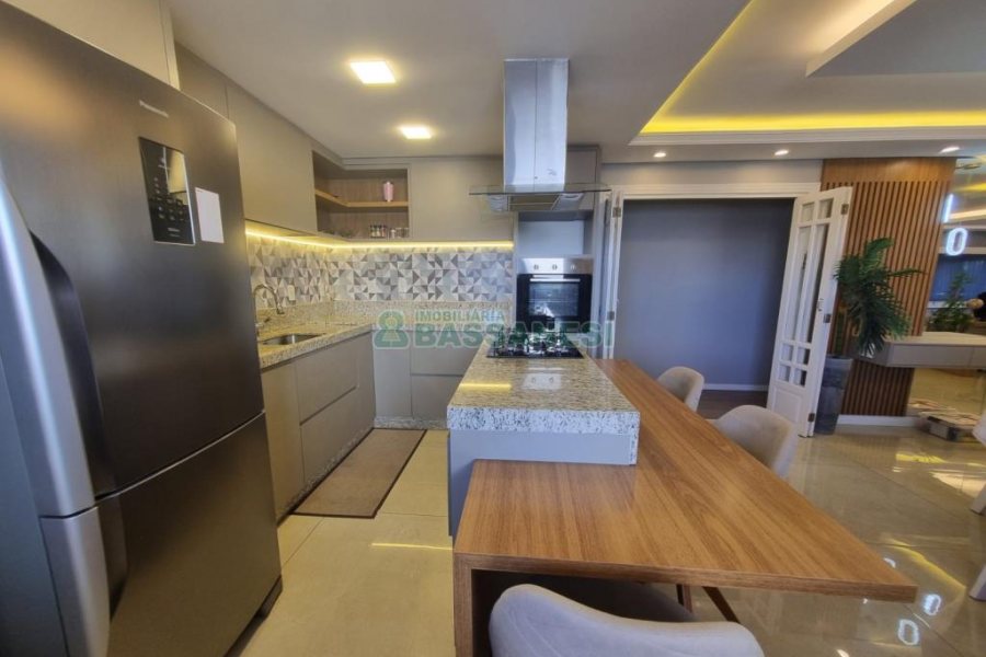 Apto Mobiliado com 250m², 3 dormitórios, 3 vagas, no bairro Morada dos Alpes em Caxias do Sul para Alugar