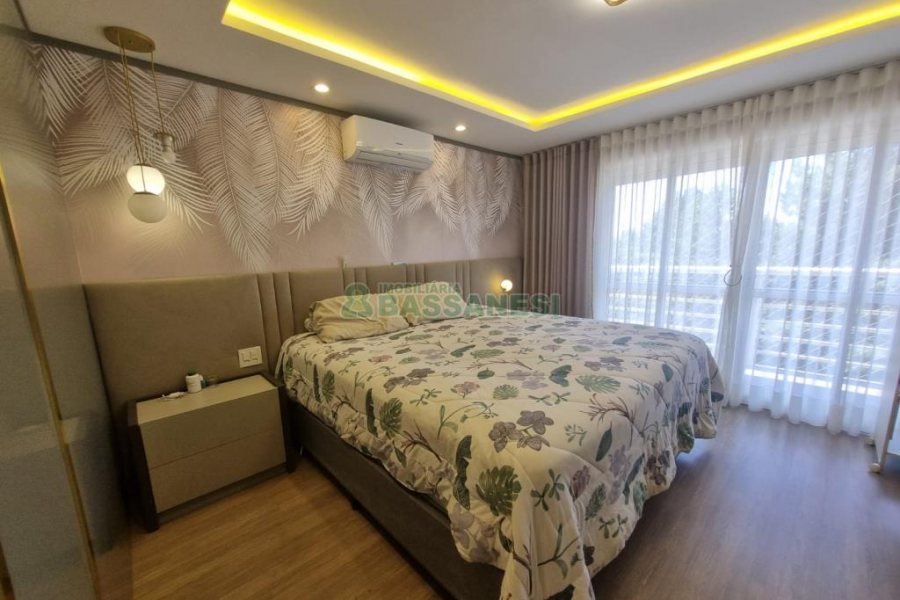 Apto Mobiliado com 250m², 3 dormitórios, 3 vagas, no bairro Morada dos Alpes em Caxias do Sul para Alugar