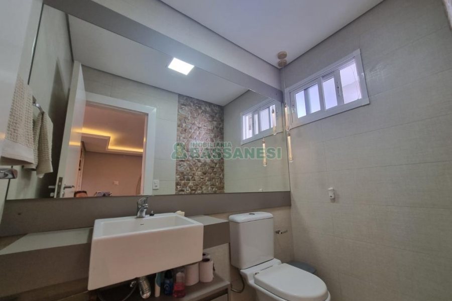 Apto Mobiliado com 250m², 3 dormitórios, 3 vagas, no bairro Morada dos Alpes em Caxias do Sul para Alugar