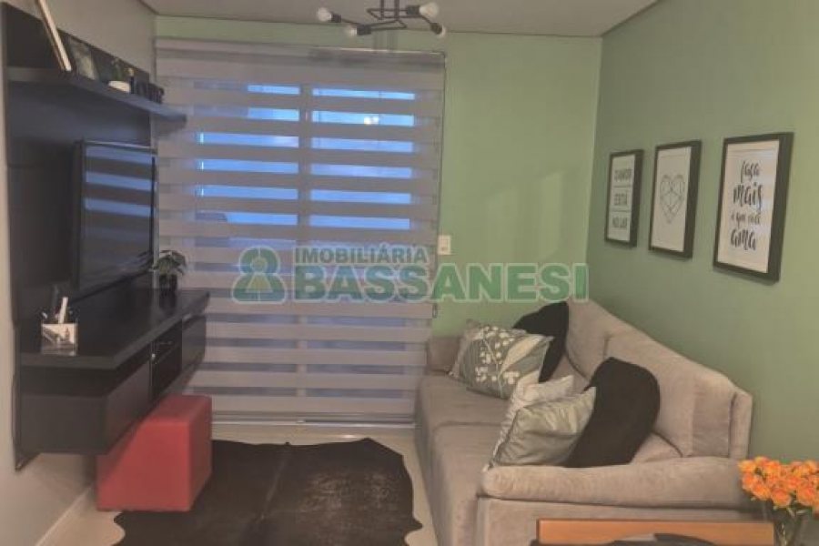 Apto Mobiliado com 64m², 2 dormitórios, 1 vaga, no bairro São Luiz em Caxias do Sul para Alugar