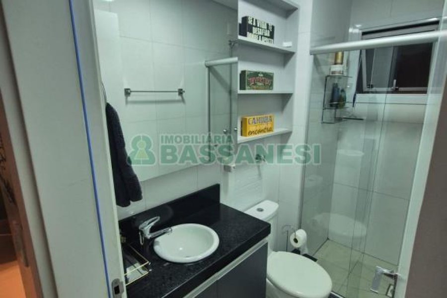 Apto Mobiliado com 64m², 2 dormitórios, 1 vaga, no bairro São Luiz em Caxias do Sul para Alugar