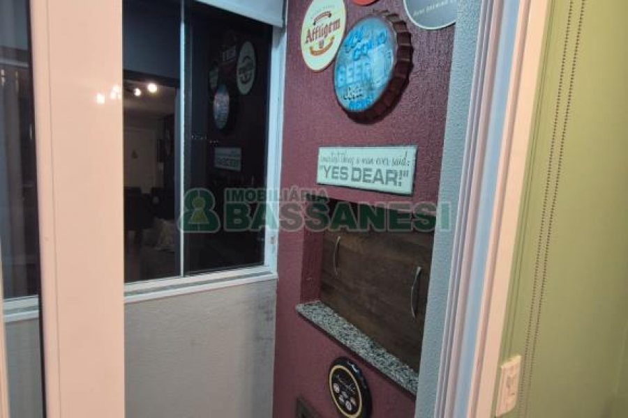 Apto Mobiliado com 64m², 2 dormitórios, 1 vaga, no bairro São Luiz em Caxias do Sul para Alugar