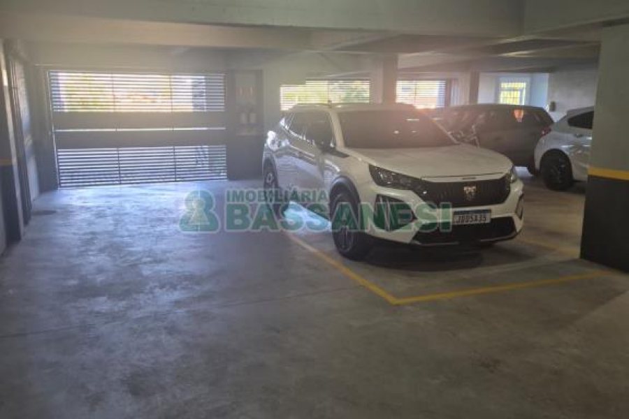 Apto Mobiliado com 64m², 2 dormitórios, 1 vaga, no bairro São Luiz em Caxias do Sul para Alugar