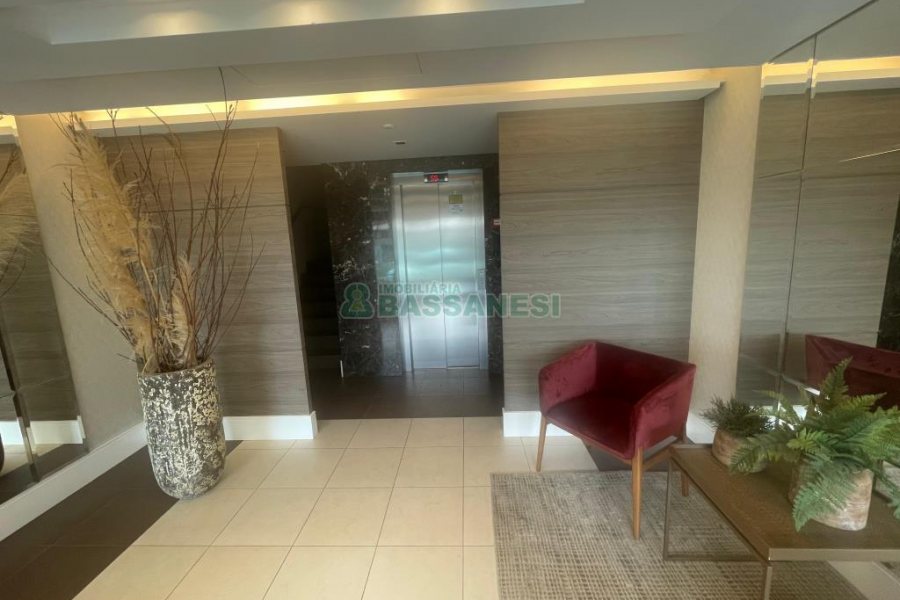 Apartamento com 84m², 2 dormitórios, 1 vaga, no bairro Salgado Filho em Caxias do Sul para Alugar