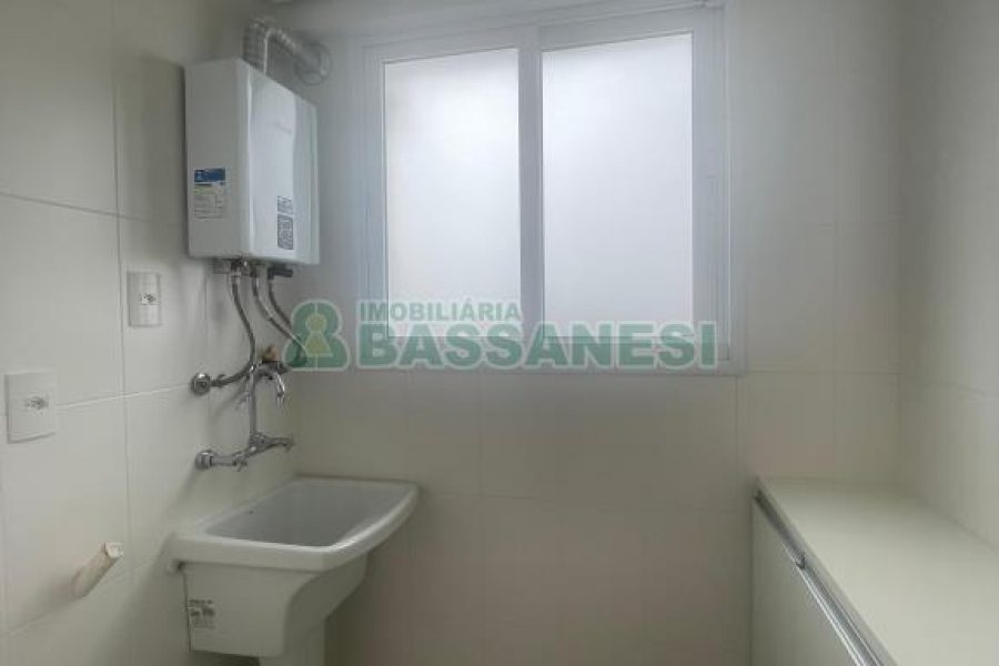 Apartamento com 84m², 2 dormitórios, 1 vaga, no bairro Salgado Filho em Caxias do Sul para Alugar
