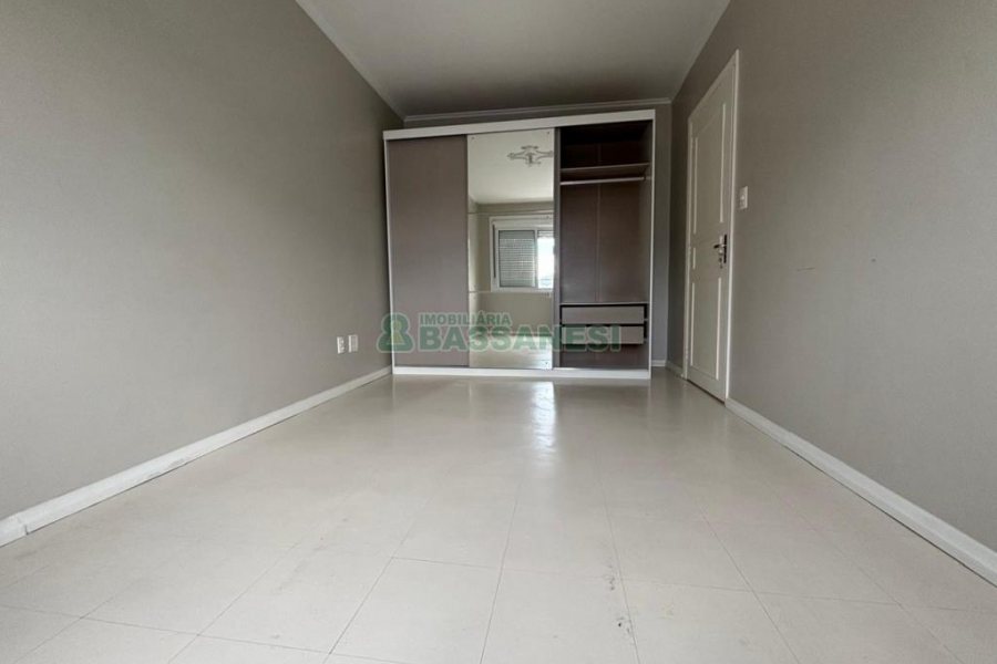 Apartamento com 50m², 1 dormitório, no bairro São Pelegrino em Caxias do Sul para Alugar