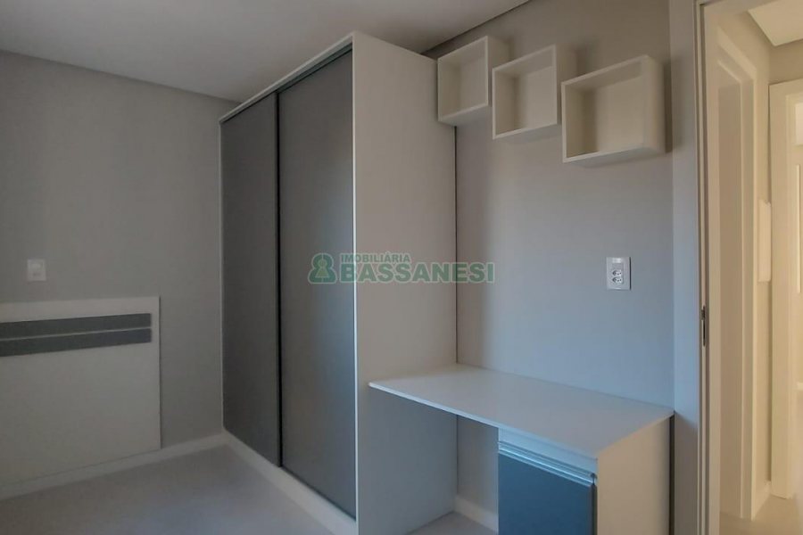 Apartamento com 58m², 2 dormitórios, 1 vaga, no bairro Vinhedos em Caxias do Sul para Alugar