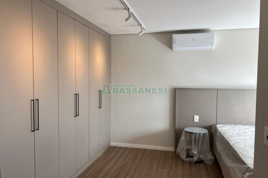 Apartamento com 110m², 3 dormitórios, 2 vagas, no bairro Petrópolis em Caxias do Sul para Alugar