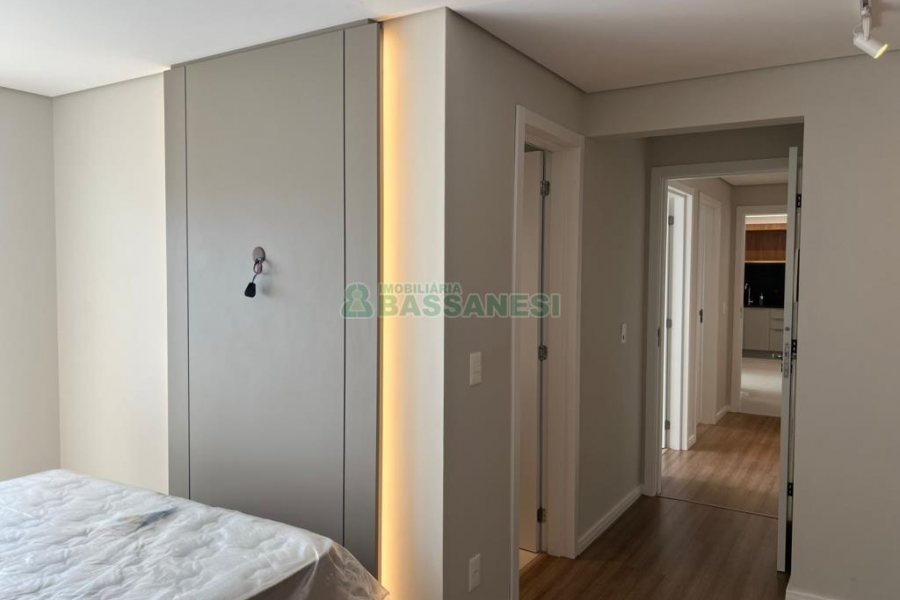 Apartamento com 110m², 3 dormitórios, 2 vagas, no bairro Petrópolis em Caxias do Sul para Alugar