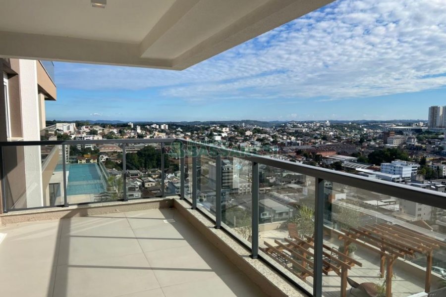 Apartamento com 110m², 3 dormitórios, 2 vagas, no bairro Petrópolis em Caxias do Sul para Alugar