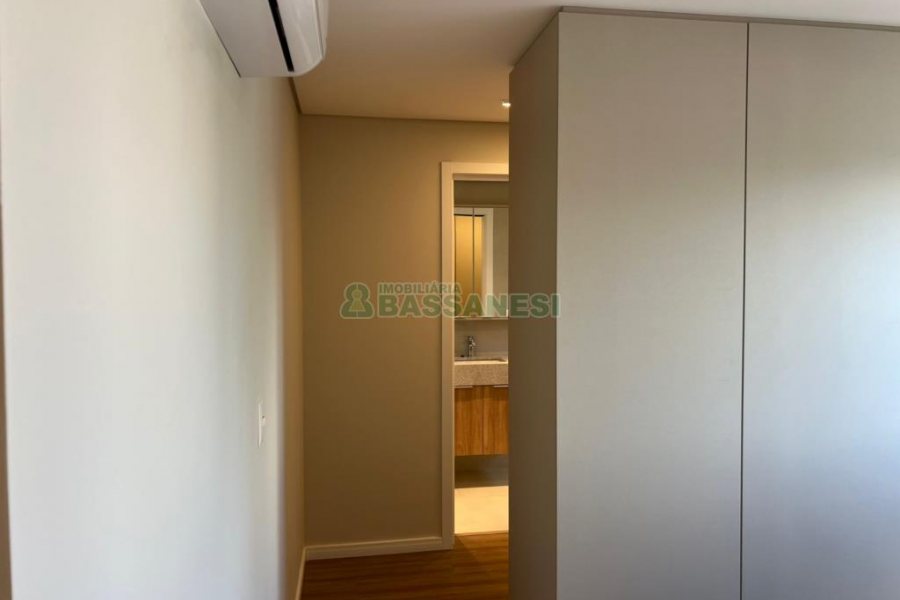 Apartamento com 110m², 3 dormitórios, 2 vagas, no bairro Petrópolis em Caxias do Sul para Alugar ou Comprar