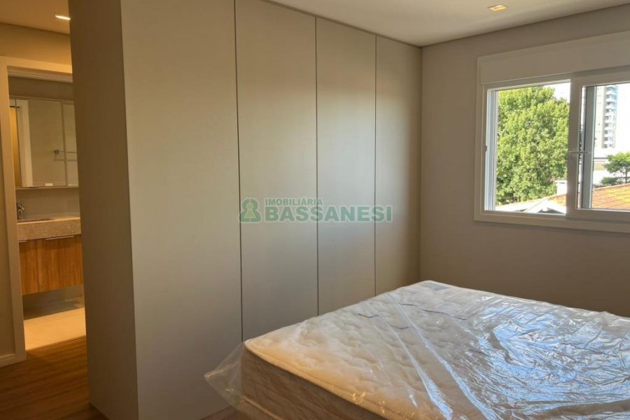 Apartamento com 110m², 3 dormitórios, 2 vagas, no bairro Petrópolis em Caxias do Sul para Alugar ou Comprar