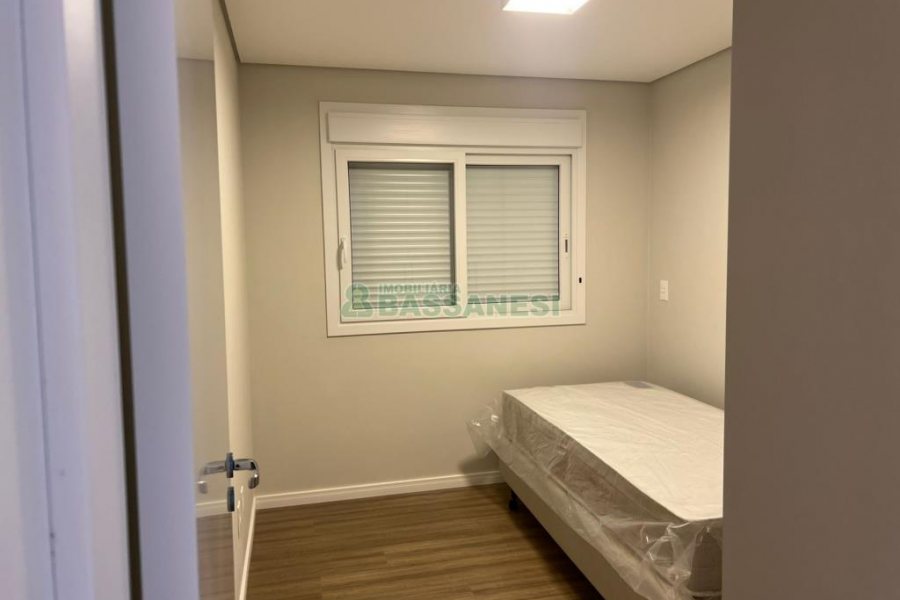 Apartamento com 110m², 3 dormitórios, 2 vagas, no bairro Petrópolis em Caxias do Sul para Alugar ou Comprar