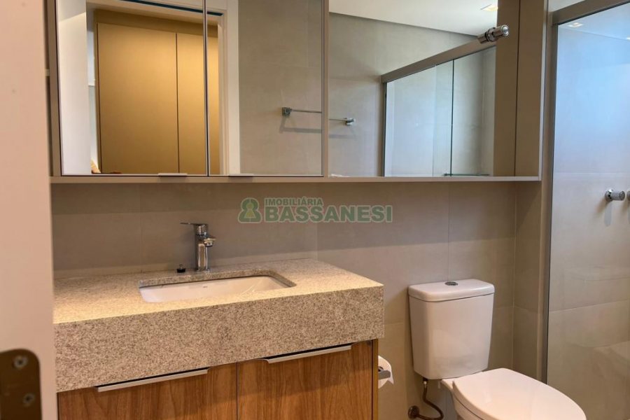 Apartamento com 110m², 3 dormitórios, 2 vagas, no bairro Petrópolis em Caxias do Sul para Alugar ou Comprar