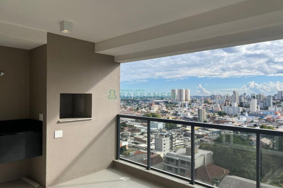 Apartamento com 110m², 3 dormitórios, 2 vagas, no bairro Petrópolis em Caxias do Sul para Alugar ou Comprar